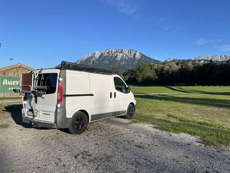 Gebraucht Renault Trafic 114 PS (83 kW) 2014 Van / Kleinbus