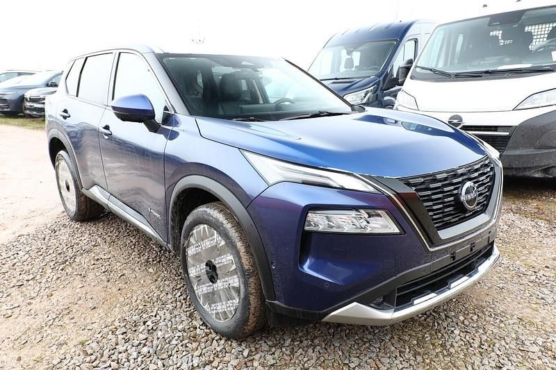 Neu Nissan X-Trail Tekna 213 PS (156 kW) 2025 Blue metallic SUV