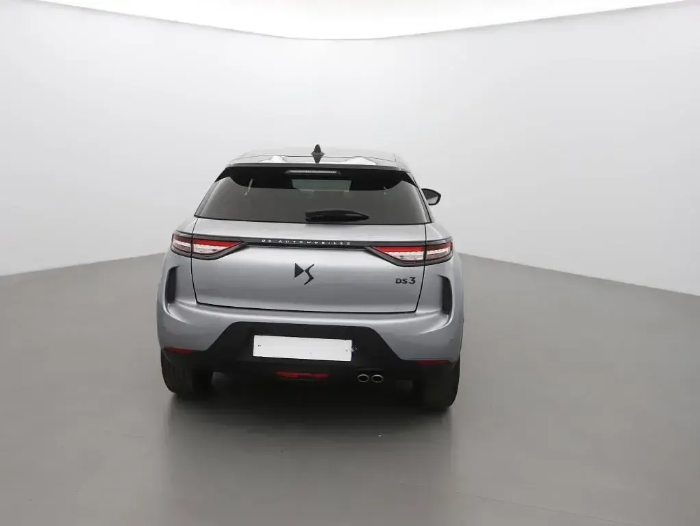 Gebraucht DS Automobiles DS3 Crossback Performance 133 PS (97 kW) 2024 Gris artense/toit no SUV