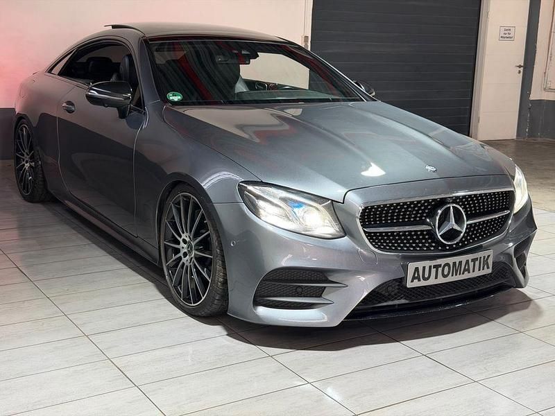 Gebraucht Mercedes E220 AMG line 194 PS (142 kW) 2017 Grau Coupé