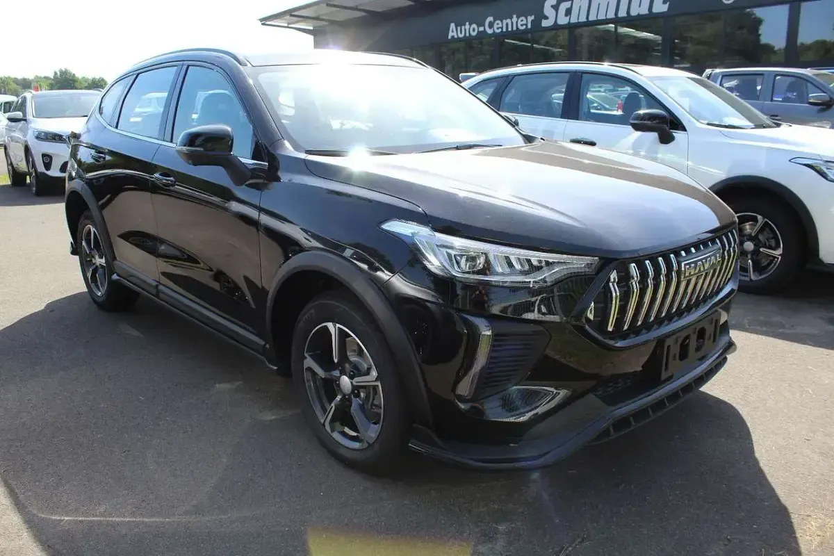 Neu Haval Jolion Premium 177 PS (130 kW) 2026 Schwarz SUV