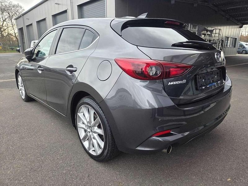 Gebraucht Mazda 3 120 PS (88 kW) 2017 Grau Limousine