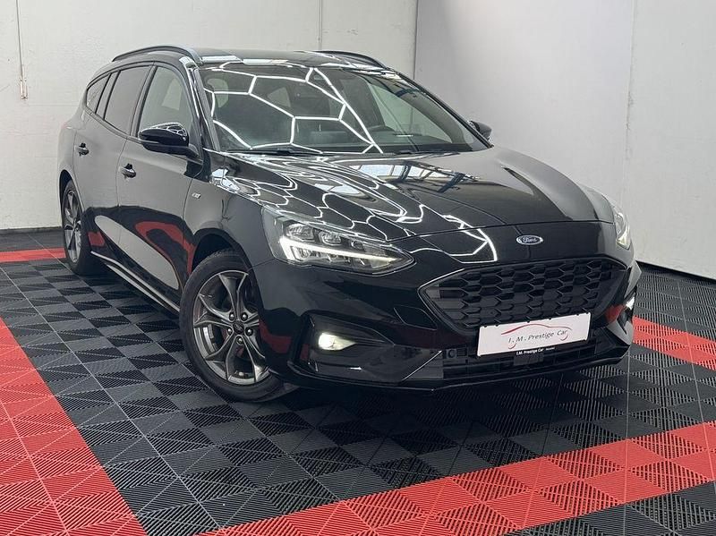 Gebraucht Ford Focus ST-Line 120 PS (88 kW) 2020 Agate black Kombi