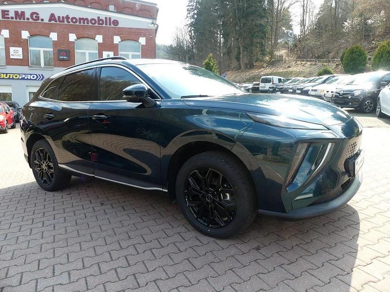 Neu DFSK Forthing 5 163 PS (119 kW) 2026 Grün SUV