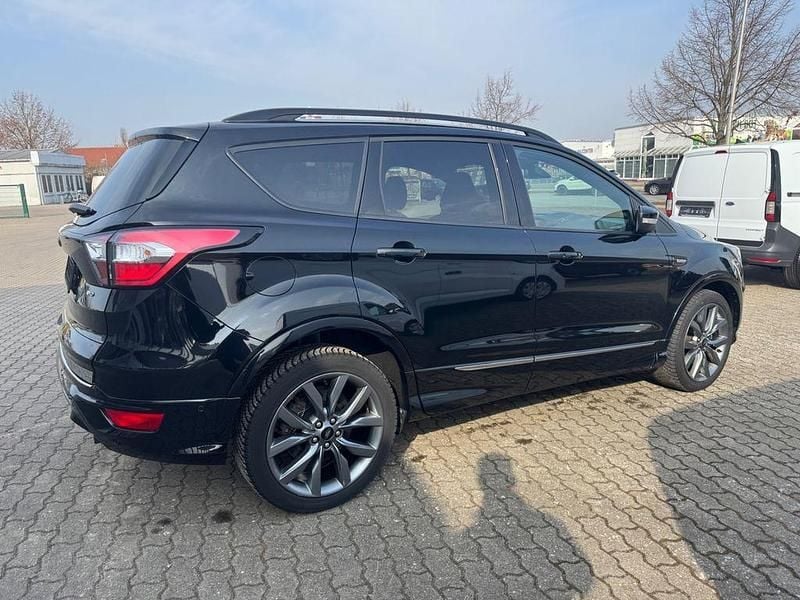 Gebraucht Ford Kuga ST-Line 175 PS (128 kW) 2019 Schwarz SUV