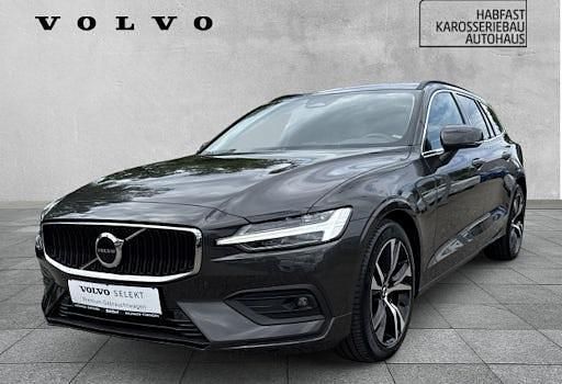 Gebraucht Volvo V60 Core 163 PS (119 kW) 2024 Grau Kombi