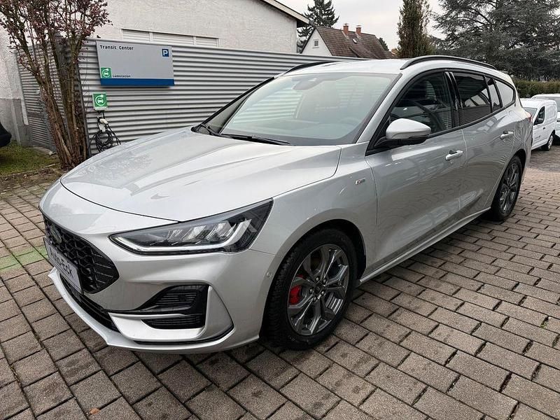 Nowe Ford Focus ST-Line X 155 KM (114 kW) 2026 Srebrny Sedan/Limuzyna