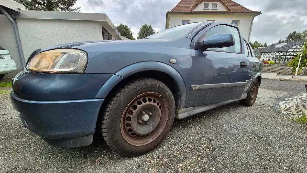 Gebraucht Opel Astra 100 PS (73 kW) 1999 Limousine