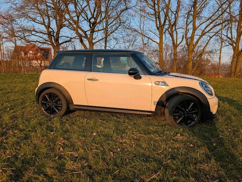 Gebraucht Mini Cooper SD Coupé 143 PS (105 kW) 2011 Beige Coupé