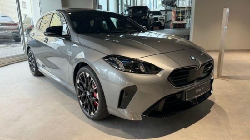 Neu BMW M135 Performance 300 PS (220 kW) 2025 Grau Kleinwagen