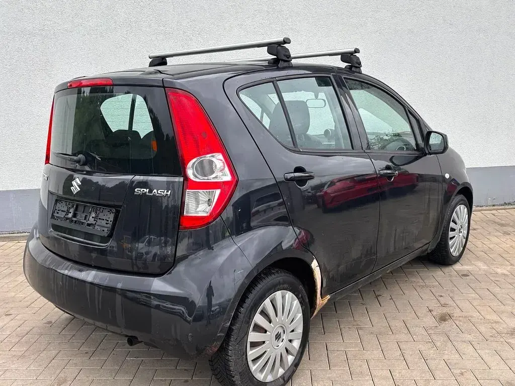 Gebraucht Suzuki Splash Comfort 65 PS (47 kW) 2011 Schwarz Kleinwagen