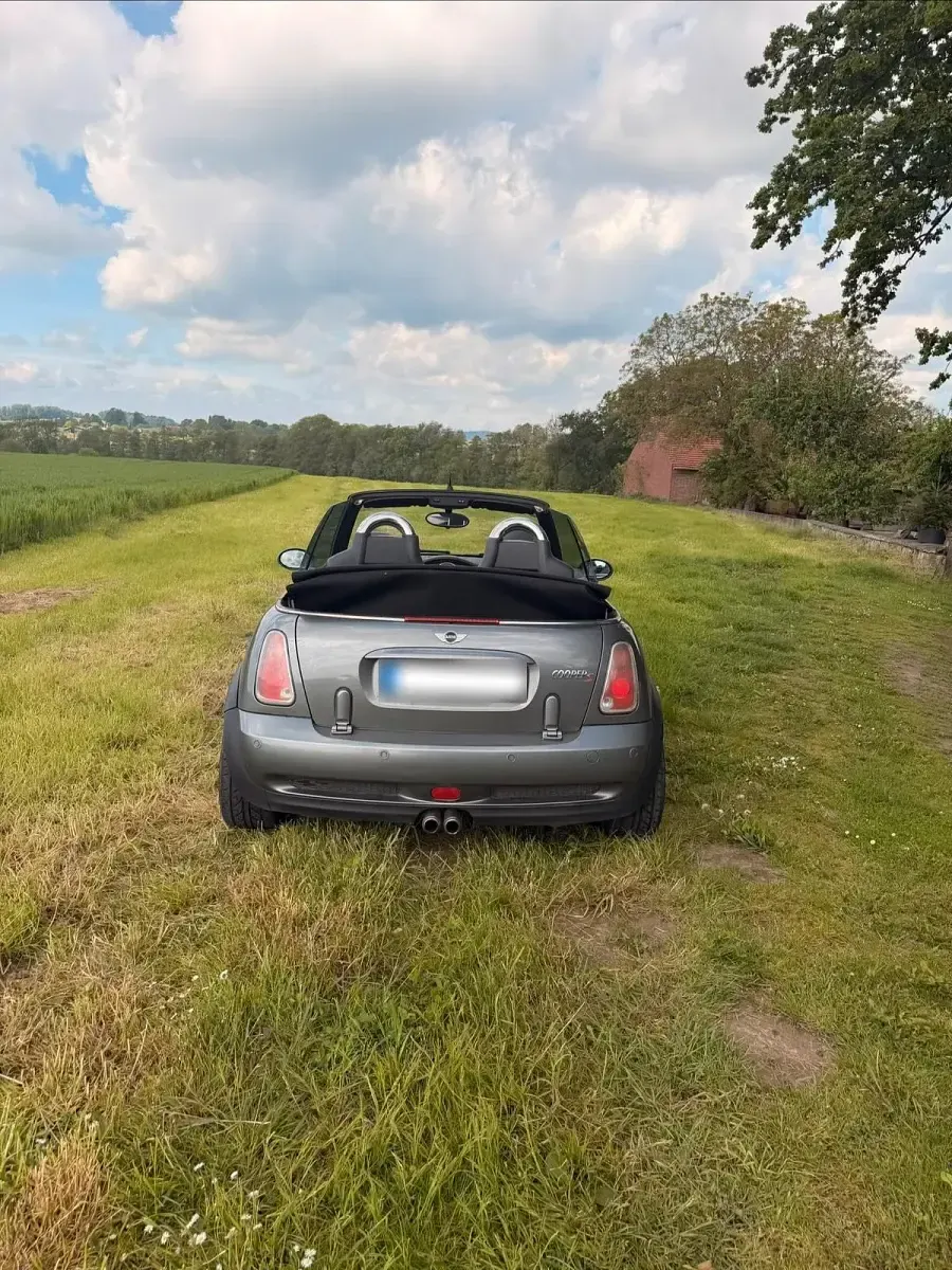 Usata Mini Cooper S Cabriolet 170 CV (125 kW) 2005 Argento Cabrio