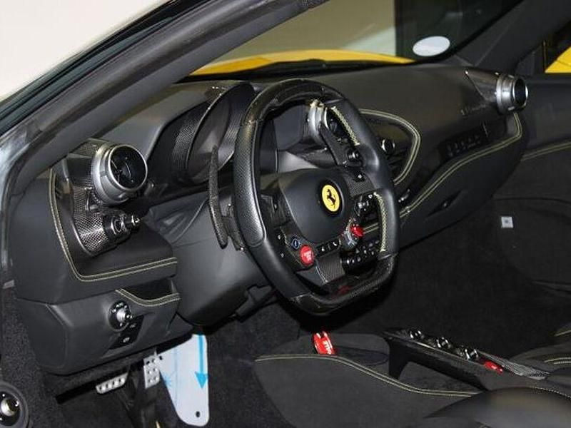 Gebraucht Ferrari F8 721 PS (530 kW) 2022 Gelb Coupé
