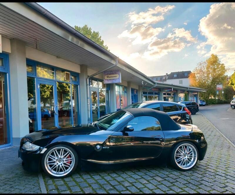 Schwarz Gebraucht 2006 BMW Z4 Cabrio | 16.900 € (Teuer) - Bild 1/4