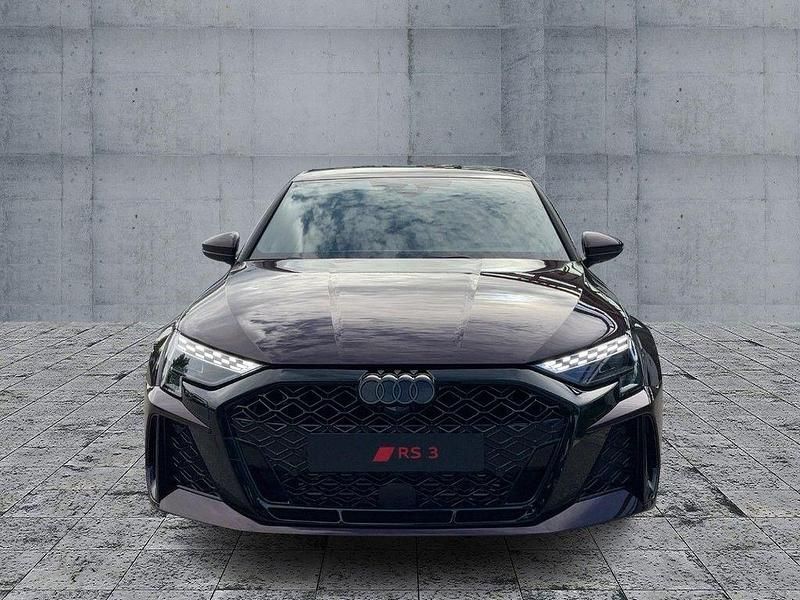 Gebraucht Audi RS3 Sport 400 PS (294 kW) 2025 Rot Limousine