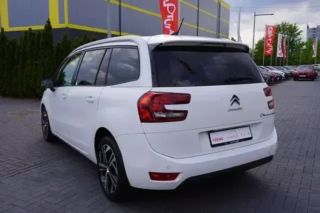 Used Citroën C4 2020 White Minivan
