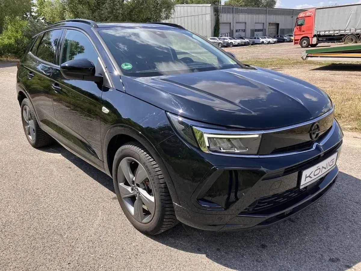 Gebraucht Opel Grandland X 131 PS (96 kW) 2023 Diamant schwarz SUV