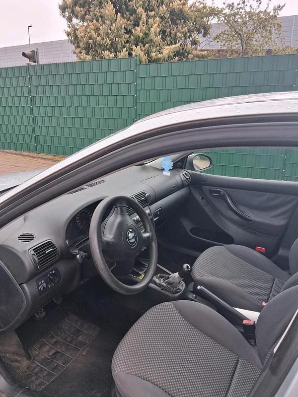 Gebraucht Seat Leon 105 PS (77 kW) 2005 Silber Kleinwagen