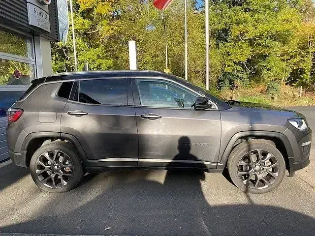 Usata Jeep Compass 241 CV (177 kW) 2020 Grigio SUV