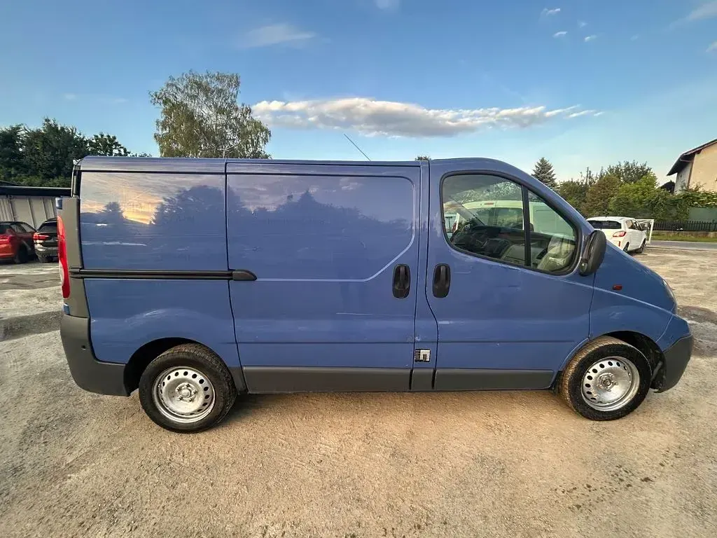 Gebraucht Opel Vivaro 90 PS (66 kW) 2007 Blau Van / Kleinbus