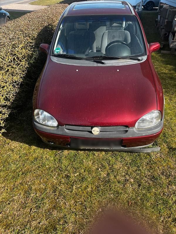 Gebraucht Opel Corsa 90 PS (66 kW) 1995 Andere farben Kleinwagen
