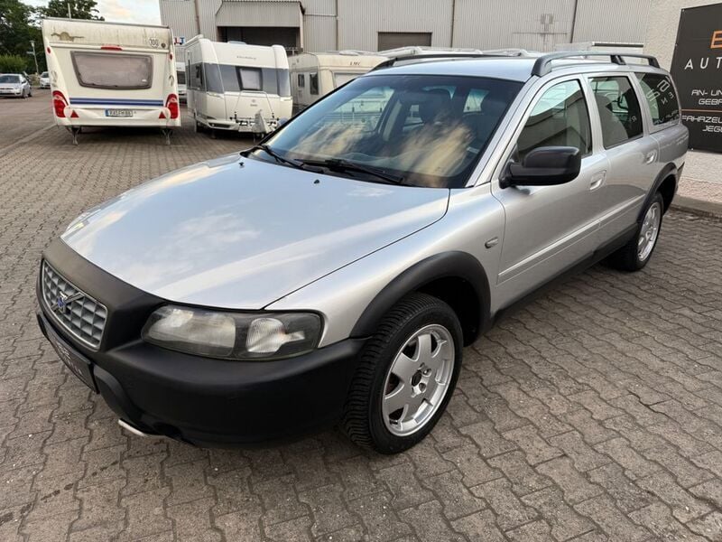 Silber Gebraucht 2003 Volvo XC70 SUV | 3.980 € (Guter Preis) - Bild 1/2