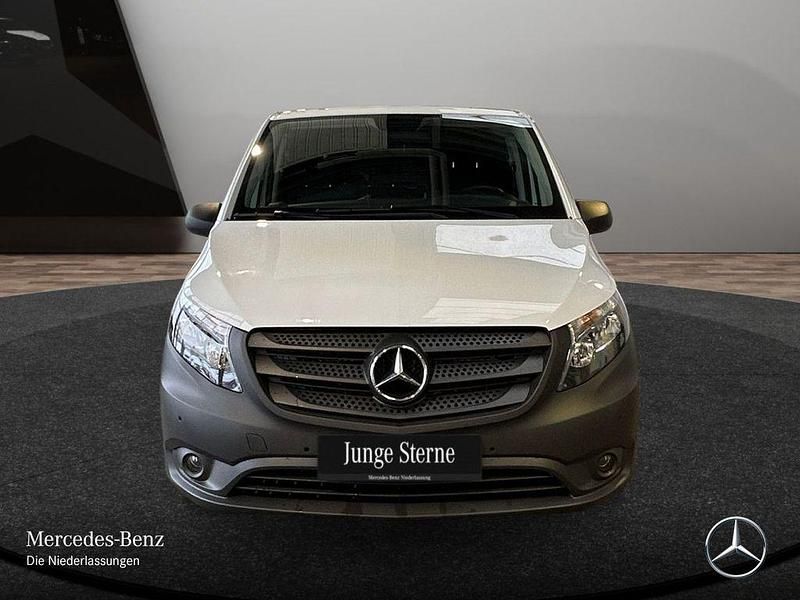 Second-hand Mercedes Vito 136 CP (100 kW) 2021 Alb Van