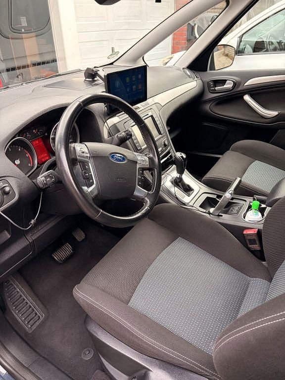 Gebraucht Ford S-MAX Business Edition 140 PS (102 kW) 2014 Blau Van / Kleinbus