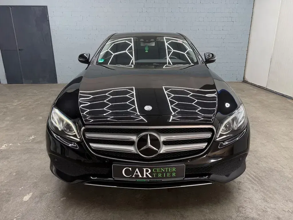 Gebraucht Mercedes E300 245 PS (180 kW) 2016 Schwarz Limousine