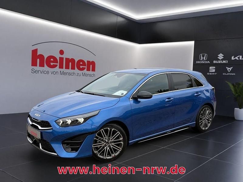 Blau Neu 2025 Kia Ceed GT GT-Line Limousine | 28.980 € (Fairer Preis) - Bild 1/4