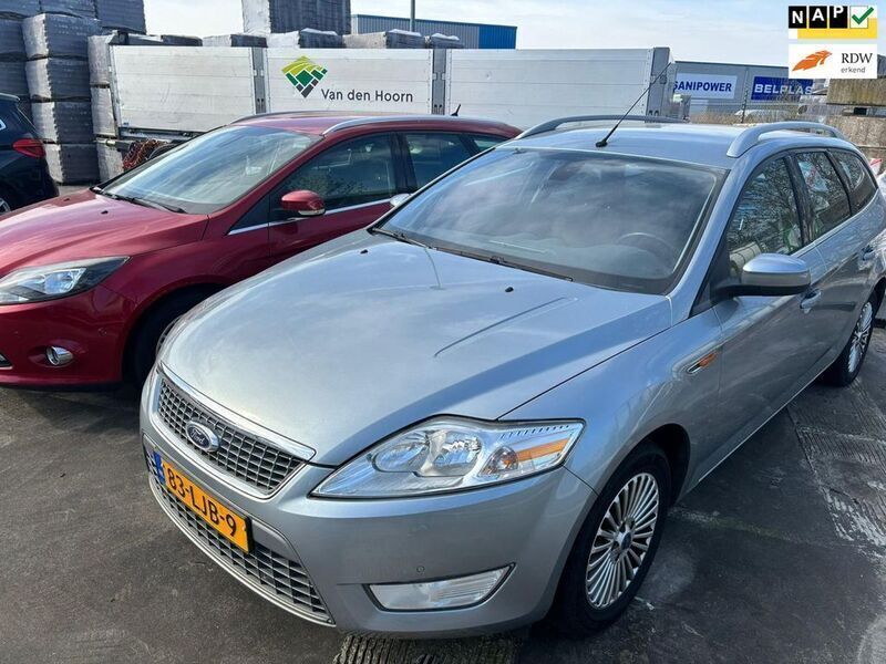 Grau Gebraucht 2010 Ford Mondeo Limited Kombi | 2.950 € (Guter Preis) - Bild 1/4