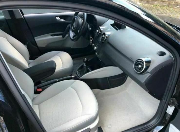 Second-hand Audi A1 86 CP (63 kW) 2011 Negru Hatchback