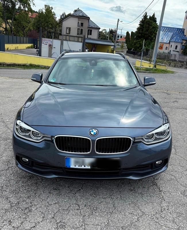 Grau Gebraucht 2018 BMW 320 Kombi | 14.000 € (Superpreis) - Bild 1/4