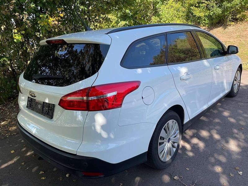 Gebraucht Ford Focus Business Edition 120 PS (88 kW) 2018 Weiß Kombi