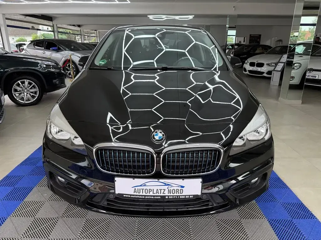 Gebraucht BMW 225 Active Tourer Advantage 136 PS (100 kW) 2018 Schwarz Van / Kleinbus