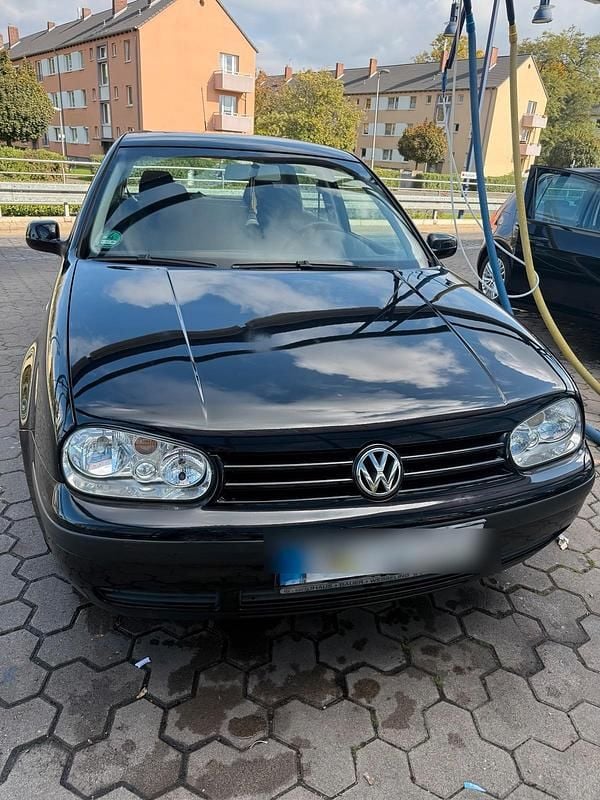 Schwarz Gebraucht 2003 VW Golf IV Basis Kleinwagen | 1.600 € (Fairer Preis) - Bild 1/4