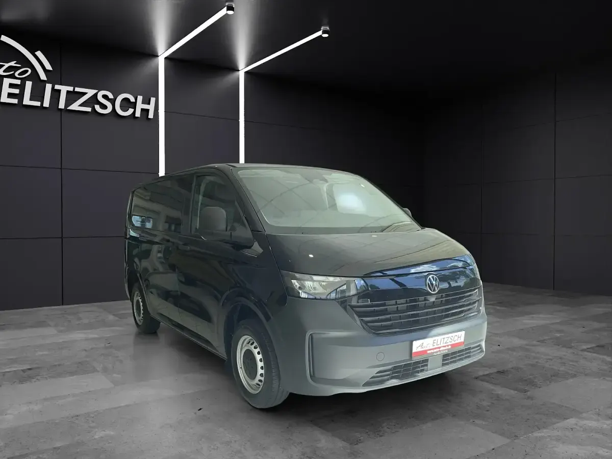 Neu VW T7 110 PS (80 kW) 2026 Schwarz Van