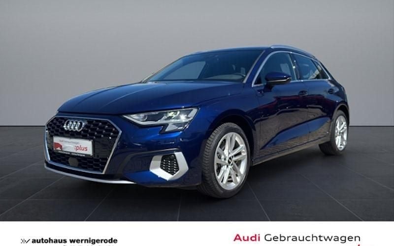 Navarrablau metallic Gebraucht 2023 Audi A3 Advanced Plus Limousine | 26.840 € (Fairer Preis) - Bild 1/4