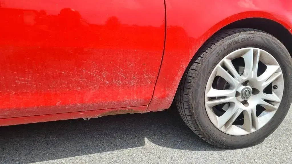 Gebraucht Opel Corsa 101 PS (74 kW) 2011 Rot Kleinwagen