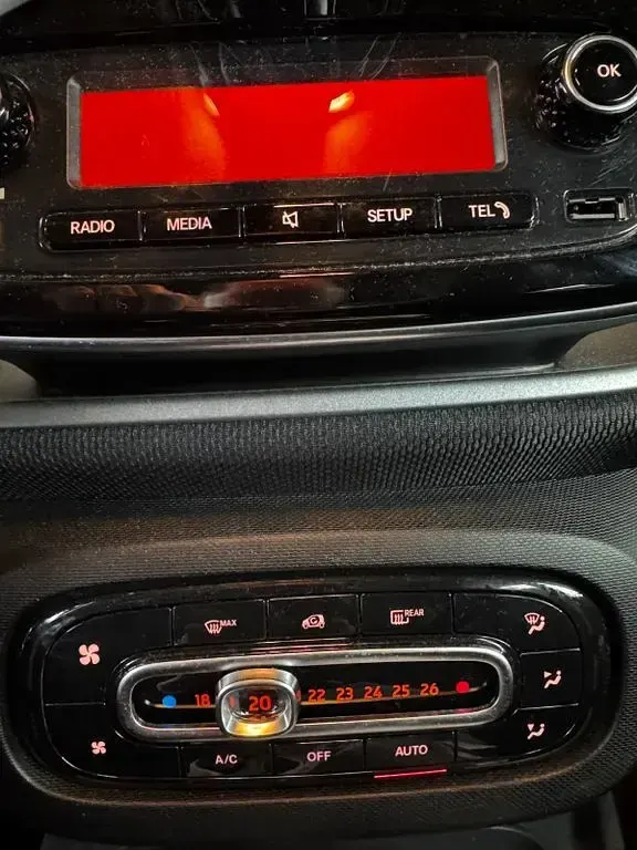 Gebraucht Smart ForFour Passion 90 PS (66 kW) 2016 Rot Kleinwagen