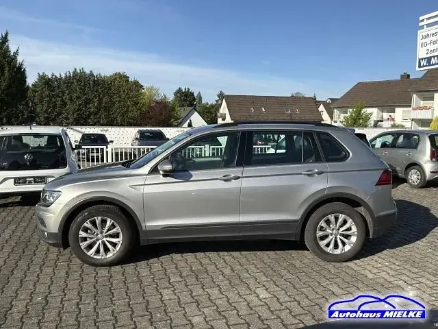 Gebraucht VW Tiguan Comfortline 125 PS (91 kW) 2018 Silber SUV