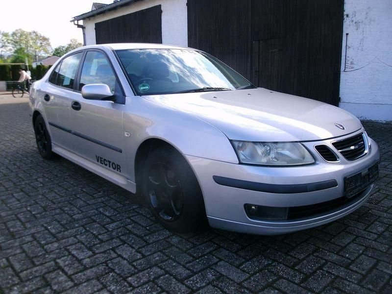 Second-hand Saab 9-3 Vector 150 CP (110 kW) 2007 Argintiu Berlinǎ