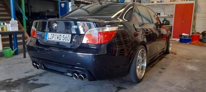 Gebraucht BMW 550 Performance 367 PS (269 kW) 2006 Schwarz Limousine