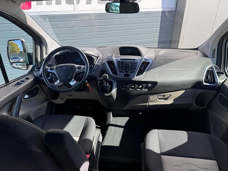 Gebraucht Ford Tourneo Titanium 155 PS (114 kW) 2015 Beige Van / Kleinbus