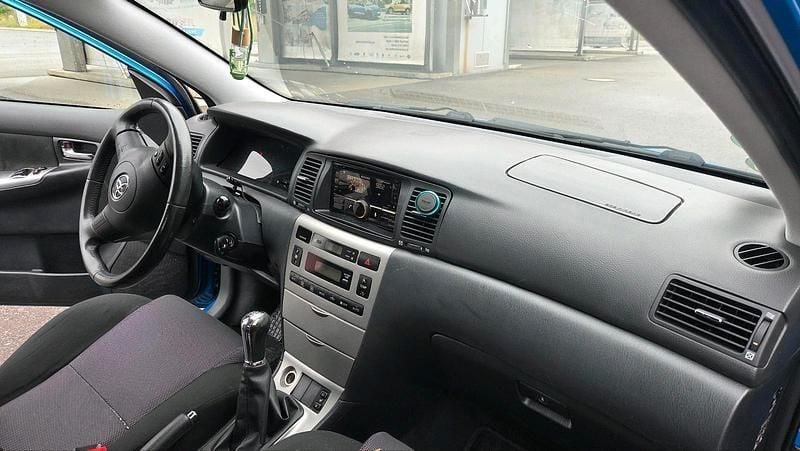 Blau Gebraucht 2006 Toyota Corolla Kombi | 2.700 € (Guter Preis) - Bild 1/4