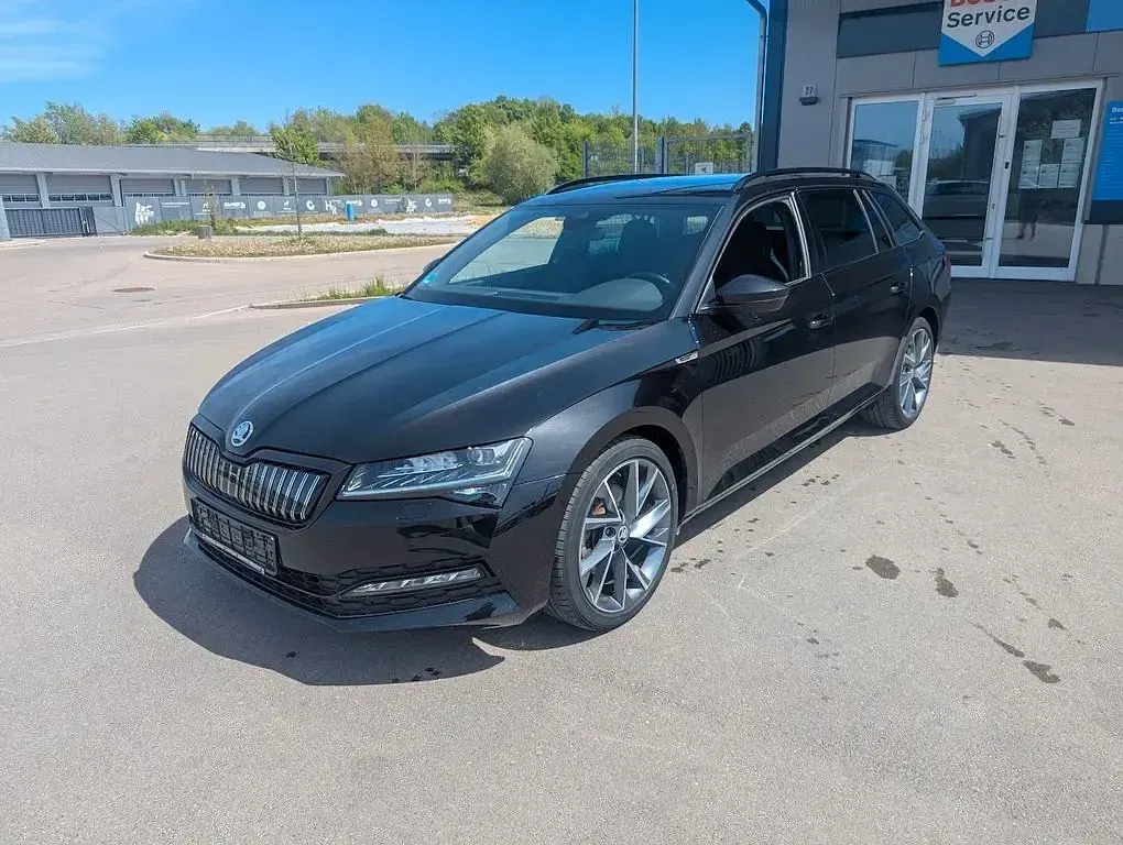 Gebraucht Skoda Superb SportLine 218 PS (160 kW) 2023 Schwarz Kombi