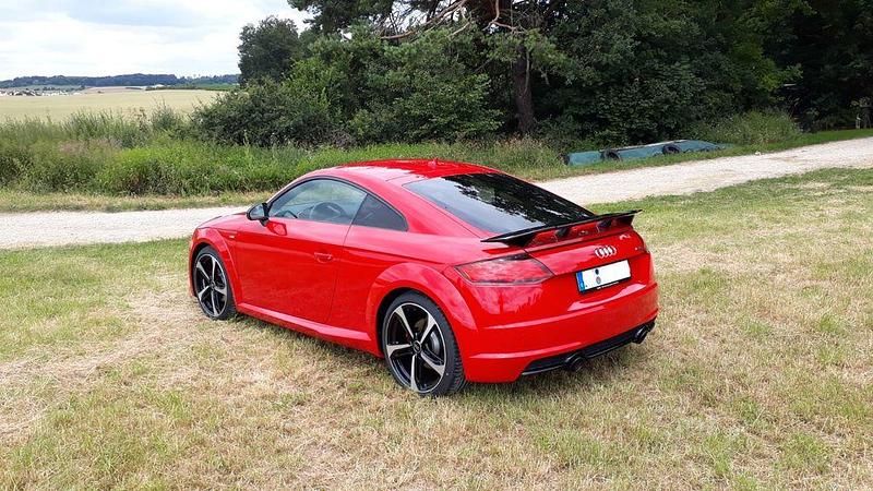 Second-hand Audi TT Competition 230 CP (169 kW) 2017 Roșu Coupe