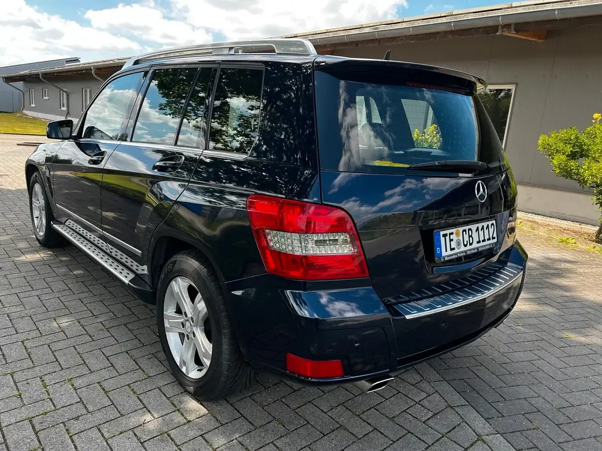 Gebraucht Mercedes GLK200 143 PS (105 kW) 2012 Blau SUV