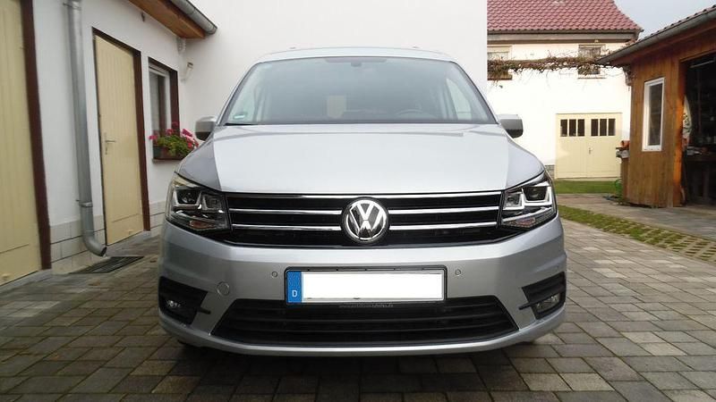 Gebraucht VW Caddy Comfortline 125 PS (91 kW) 2018 Silber Van / Kleinbus