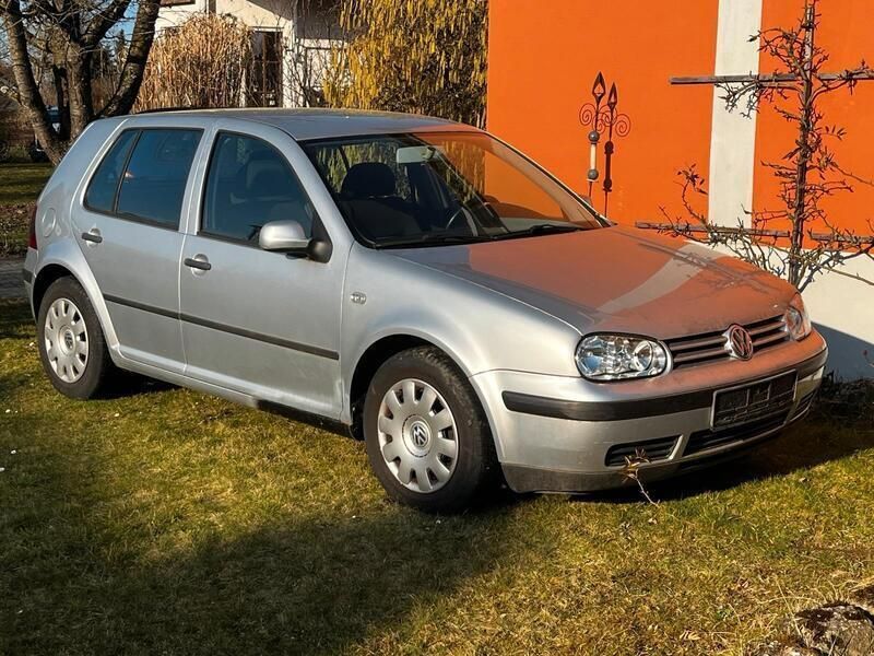 Silber Gebraucht 2000 VW Golf IV Kleinwagen | 450 € (Superpreis) - Bild 1/4